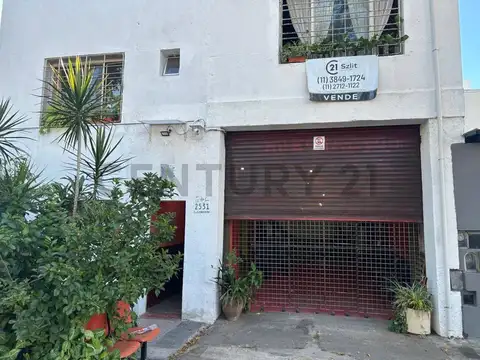VENTA GALPÓN CON VIVIENDA PARQUE PATRICIOS 8.66 x 23