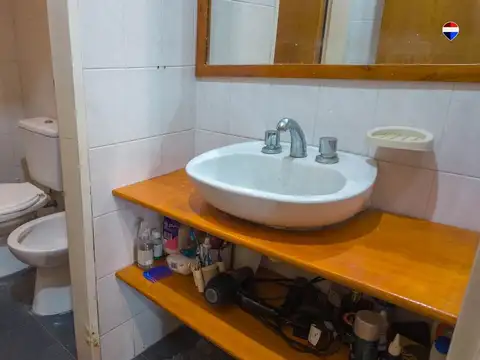 VENTA DEPARTAMENTO EN AVELLANEDA CENTRO AL FRENTE.