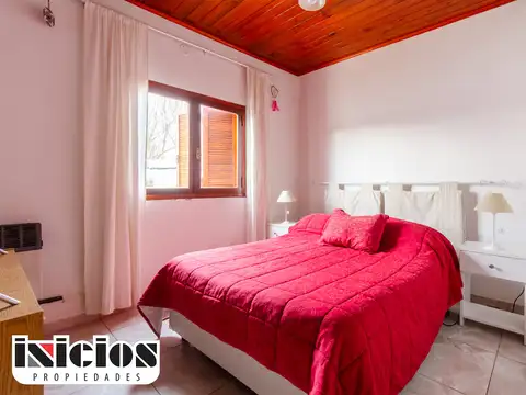 2 Locales mas una casa - C1122