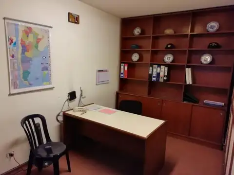 Oficina en Venta 60 años