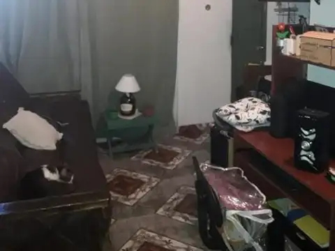 Casa 4 ambientes con 1 baño