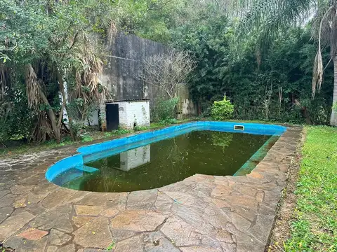 Casa en Venta con 7 cocheras