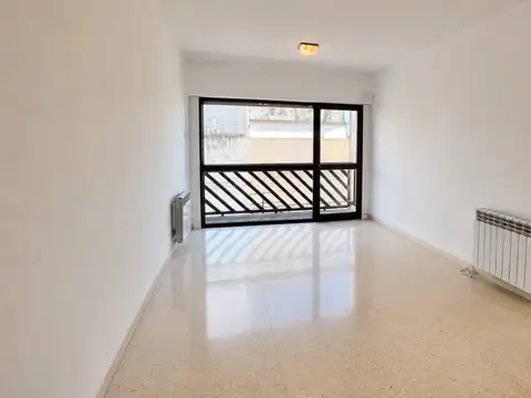 Departamento 3 Ambientes externo con cochera