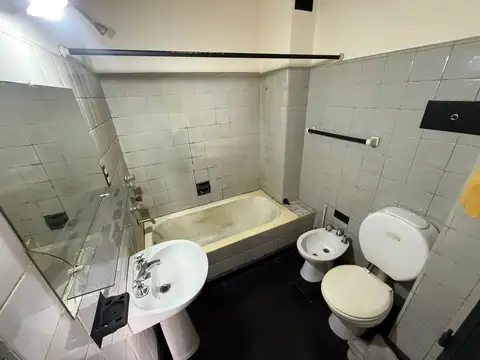 VENTA DPTO MONOAMBIENTE C/ BAULERA FLORESTA 2 PISO