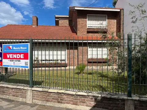 Adrogue OPORTUNIDAD NUEVO VALOR chalet en venta centro