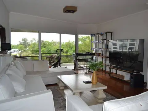 Departamento en Venta en Marinas Golf, USD 275.000
