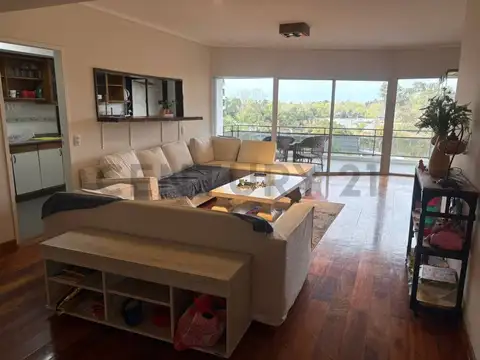 VENTA DEPARTAMENTO 4 AMBIENTES MARINAS GOLF TIGRE CON AMARRA INCLUIDA