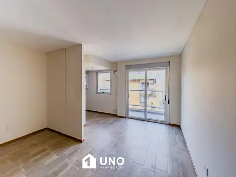 Colón y Ituzaingo - Ultimo Dpto Monoambiente Externo. 