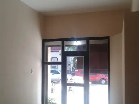 Local en Alquiler en Lanús Oeste, $ 750.000