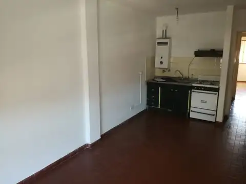 Pres Gral J A Roca 1300, Piso 6