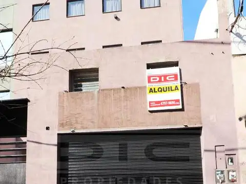 Hipólito Yrigoyen al 1700 entre Juan Jose Paso y Avellaneda