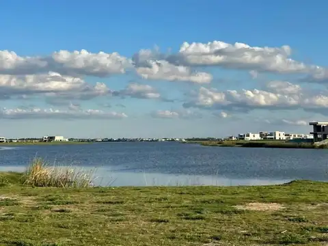 Excelente Lote En Venta Puertos Del Lago Barrio Amarras