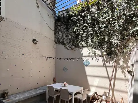 Depto Tipo Casa 5 ambientes con 2 baños