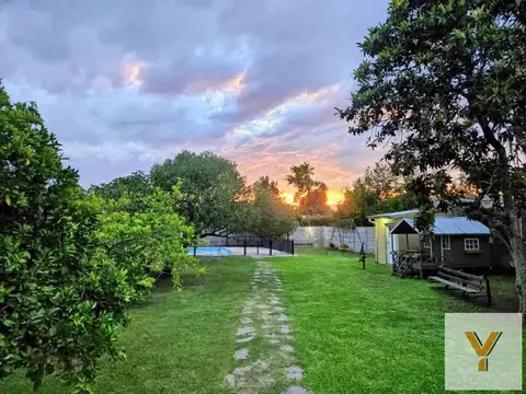 Casa en venta - 3 Dormitorios 3 Baños - Berazategui