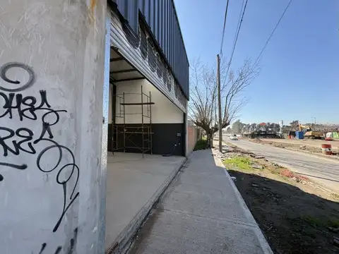 Local en Alquiler en Libertad, $ 3.800.000