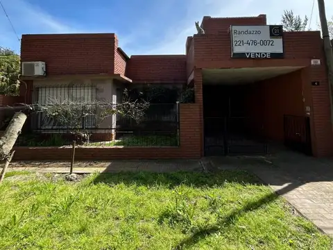 CASA EN VENTA EN CITY BEL