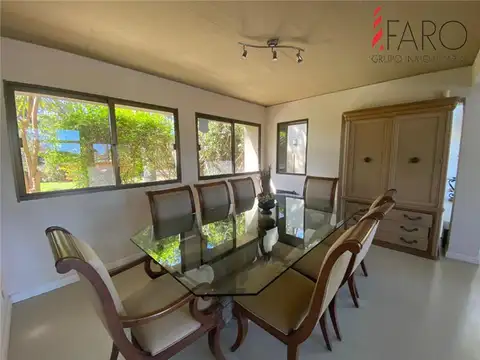 Casa en Rincón del Indio 5 dormitorios con piscina