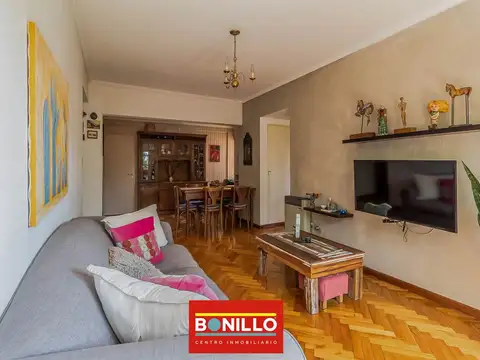 Departamento 4 ambientes con 2 baños