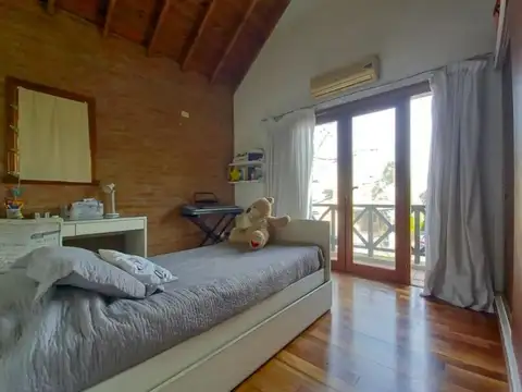 Casa 4 ambientes con 3 baños