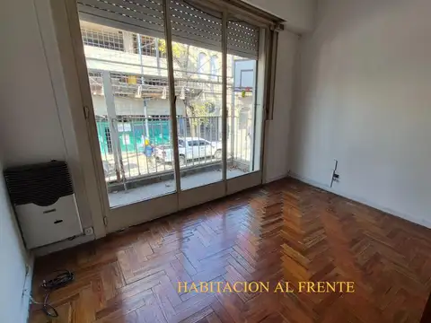 Depto Tipo Casa 4 ambientes con 2 baños