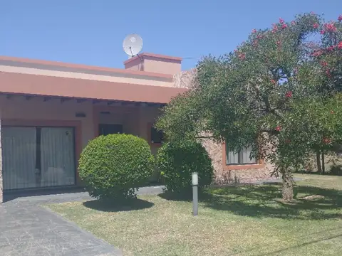 Quinta en Venta en Virrey Del Pino, USD 320.000