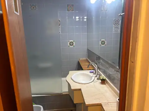 EXCELENTE 2 AMB. MUY LUMINOSO CON 2 AIRE ACONDICIONADO