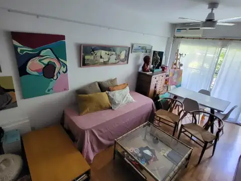 Departamento en Venta en San Isidro Vias / Rolon, USD 150.000