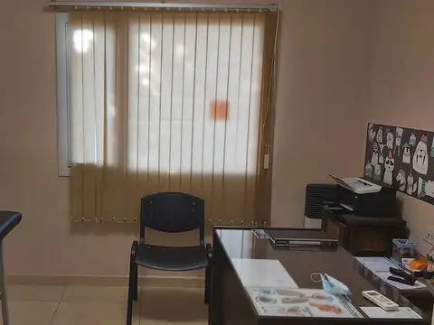 Venta Local Nuevo Esquina.Ideal Profesionales Salud.Cons.+