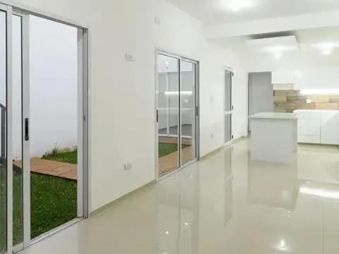 Depto Tipo Casa en Venta de 3 dormitorios