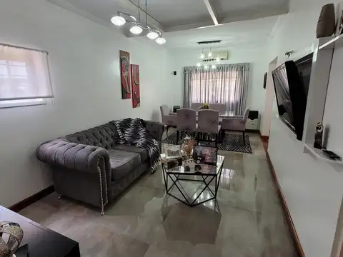 Casa Ph 3 ambientes con patio terraza en Venta - Morón