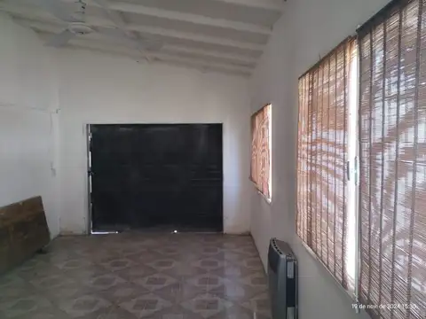 Casa 4 ambientes con 1 baño
