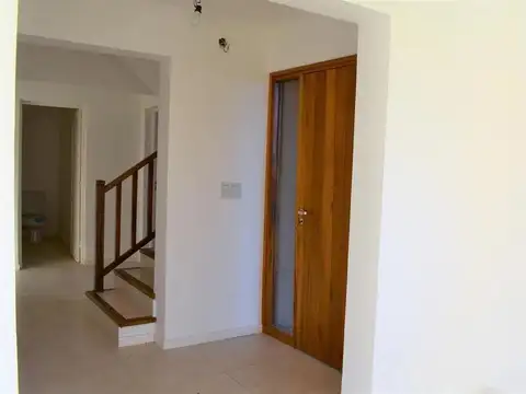 Casa en Venta en El Cantón - Barrio Islas, USD 400.000