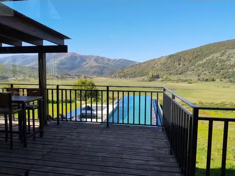 Casa 5 ambientes con 3 baños