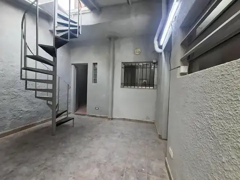 Depto Tipo Casa en Venta de 2 ambientes