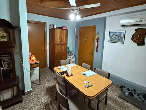 Depto Tipo Casa en Venta 40 años