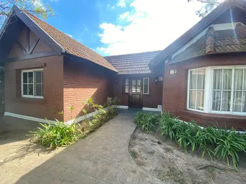 Bo Echeverria Del Lago