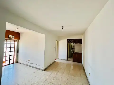 Pizurno 100, Piso 4°