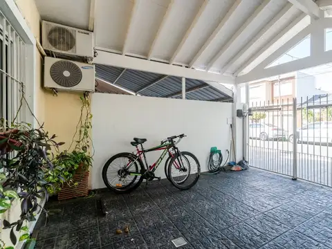 Depto Tipo Casa en Venta de 4 ambientes
