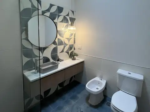 Casa 5 ambientes con 3 baños