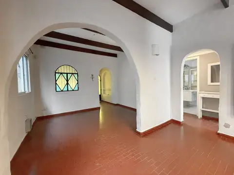 CASA 3 AMBIENTES, COCHERA, PATIO, QUINCHO, TERRAZA