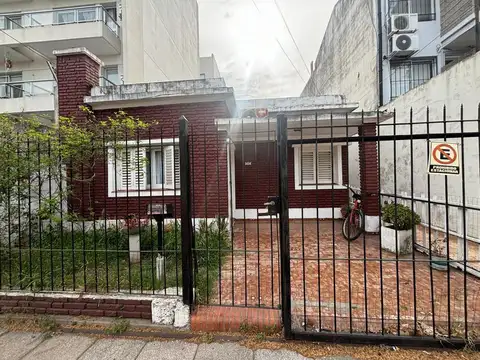 Terreno en Venta en Castelar, USD 360.000