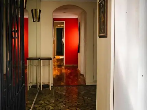 Departamento 6 ambientes con 5 baños