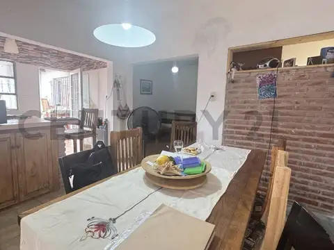 57 entre 133 y 134 PH 1 DORMITORIO EN VENTA LOS HORNOS