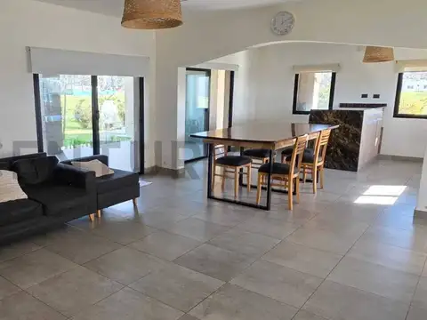 Casa en Venta en Los Tres Pinos, USD 150.000