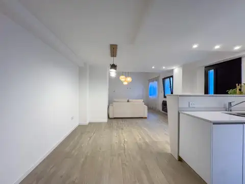 Casa de pasillo, 3 dormitorios, patio, suite, lourdes