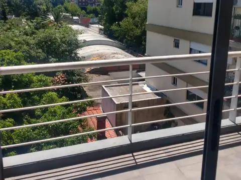 Departamento 2 amb en alquiler Tigre centro