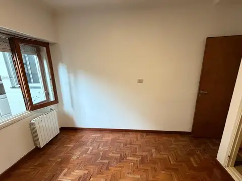 Oficina 4 ambientes con 2 baños