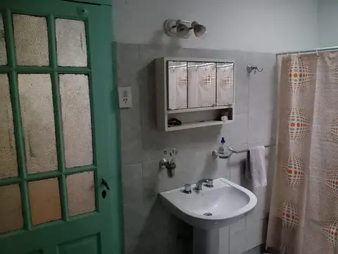 12  Profesor Aguer 5500