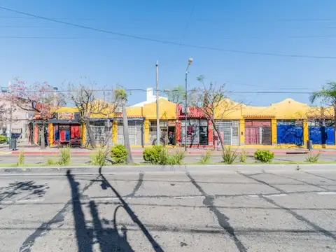 Locales comerciales. Venta en block. Esquina. Virreyes San Fernando