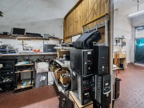 Local en Venta 66 años